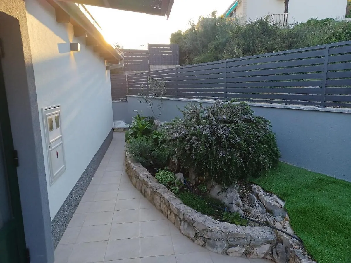 House Tea In A Beautiful Nature Donji Okrug  Holiday home Donji Okrug (Ciovo)