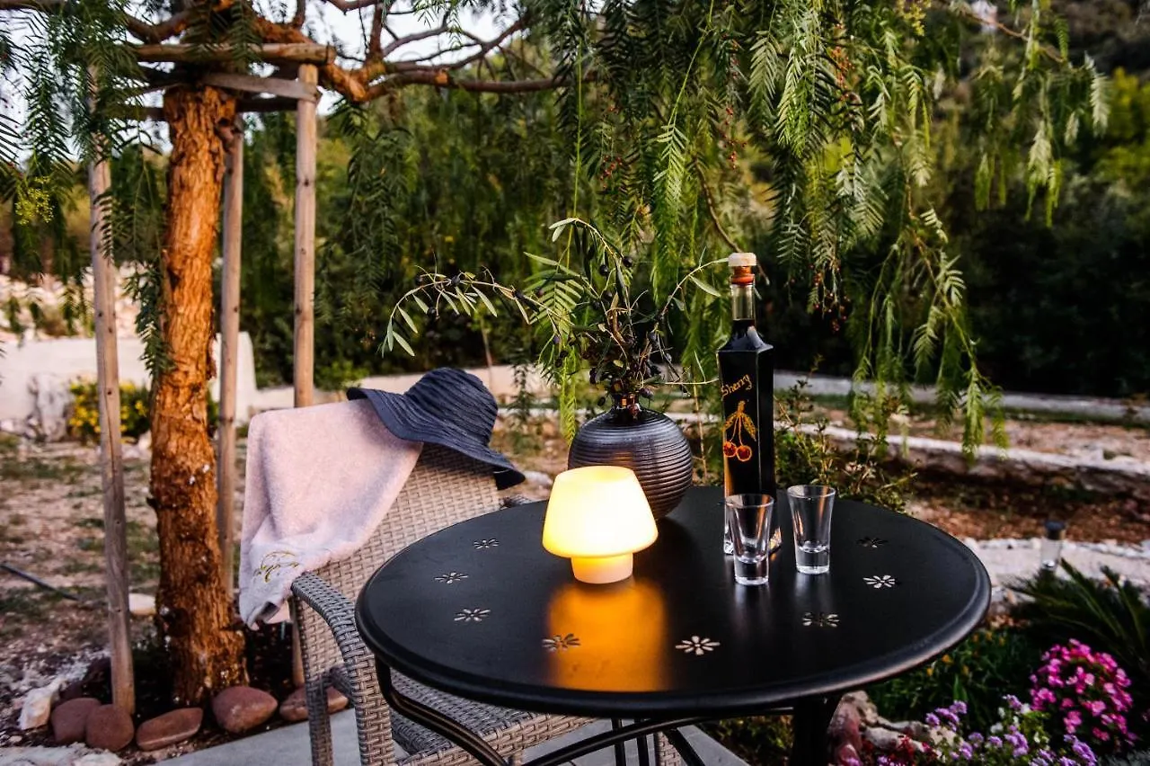 House Tea In A Beautiful Nature Donji Okrug  0*, Donji Okrug (Ciovo)
