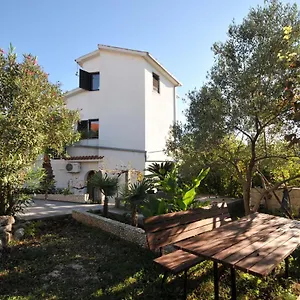 With A Parking Space Okrug Donji, Ciovo - 13732 Apartament